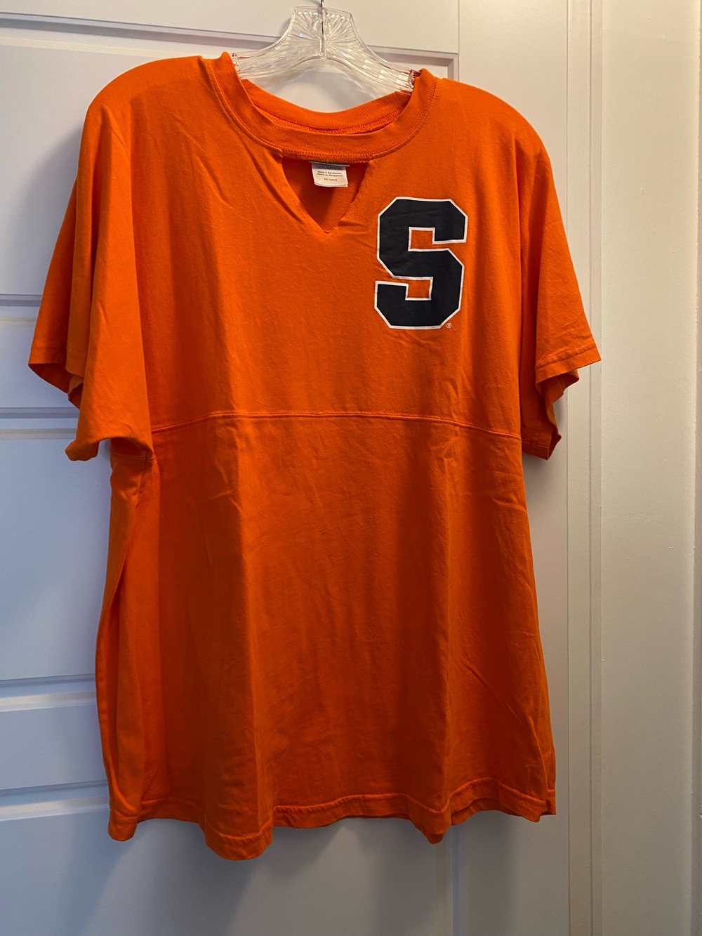 Knights Apparel Syracuse University top, size M